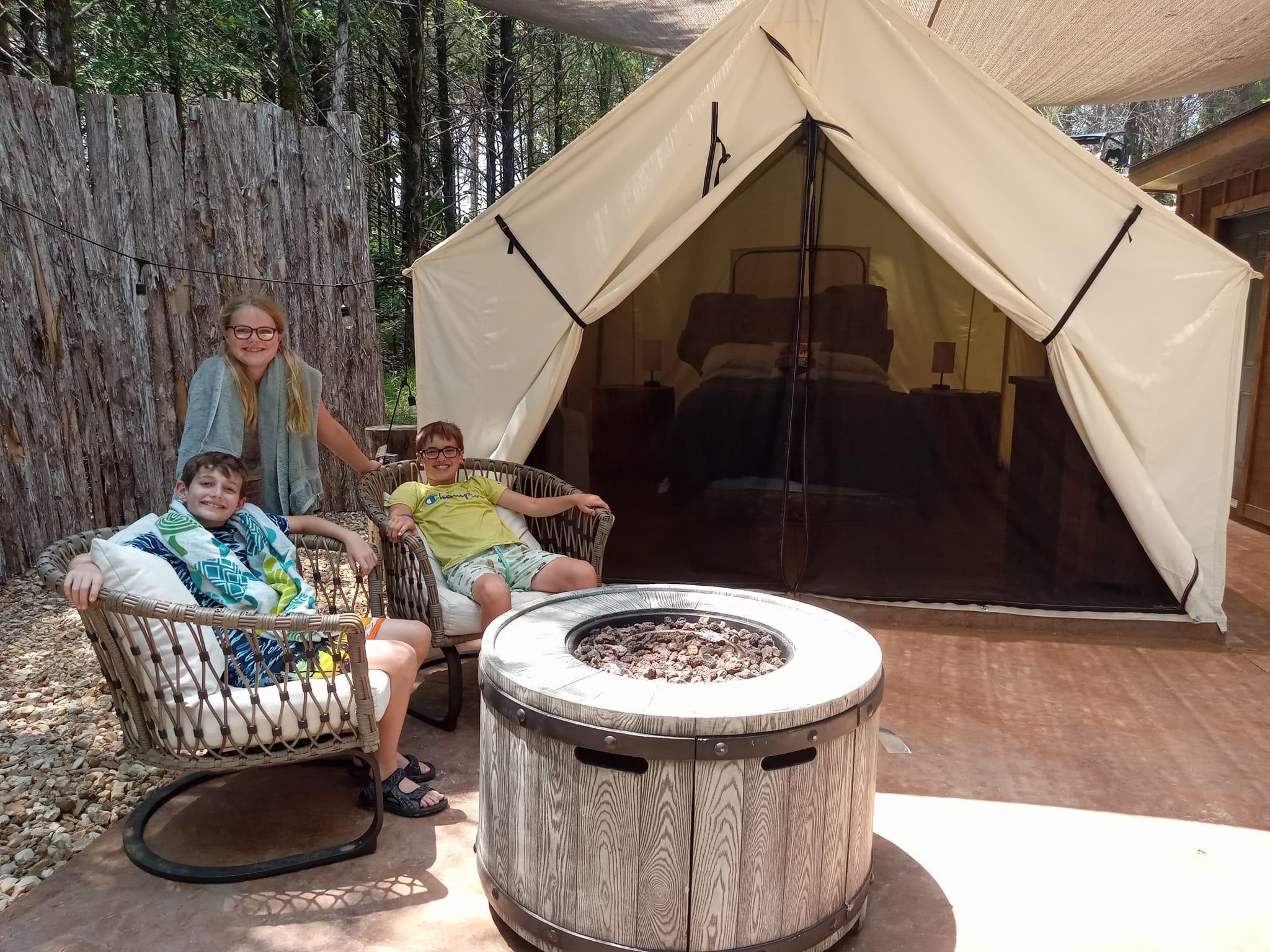 Safari tent